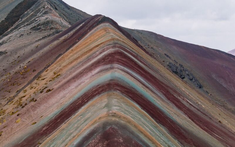 montaña arcoiris panoramico